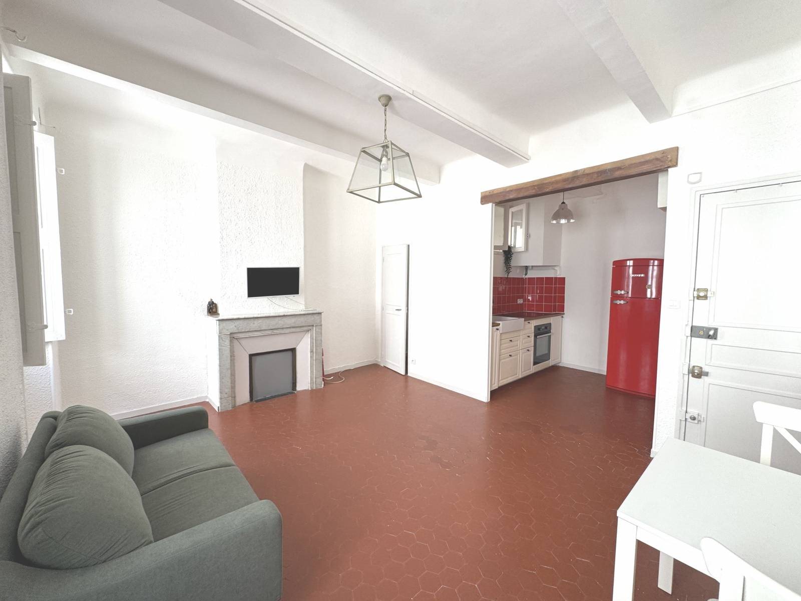 Appartement à louer, 34m², Cassis