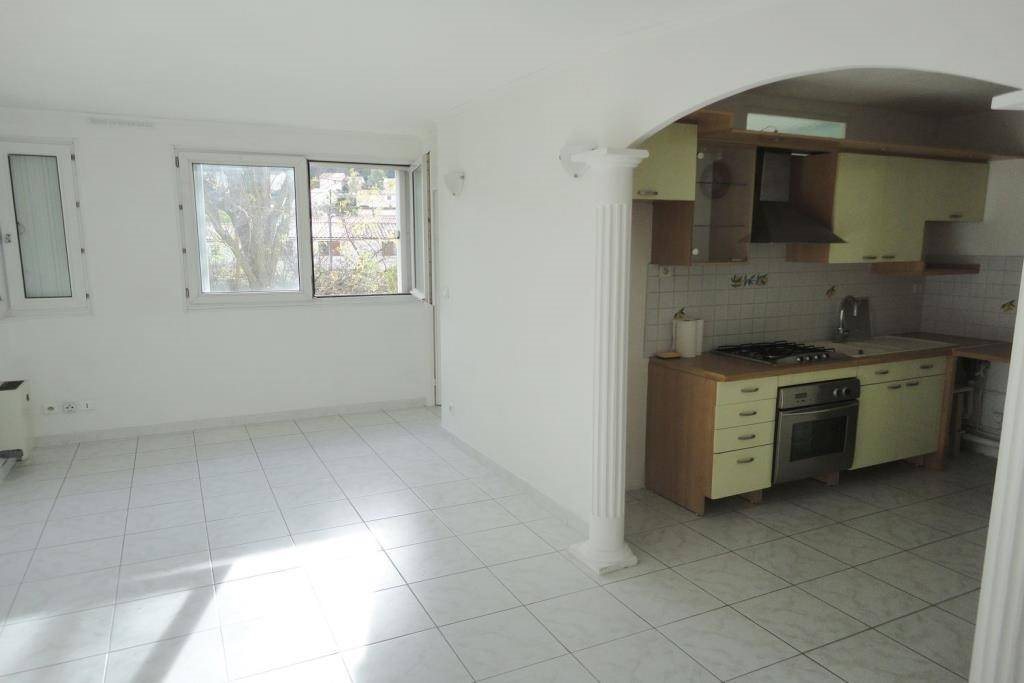 Appartement à louer, 33m², Carnoux-en-Provence