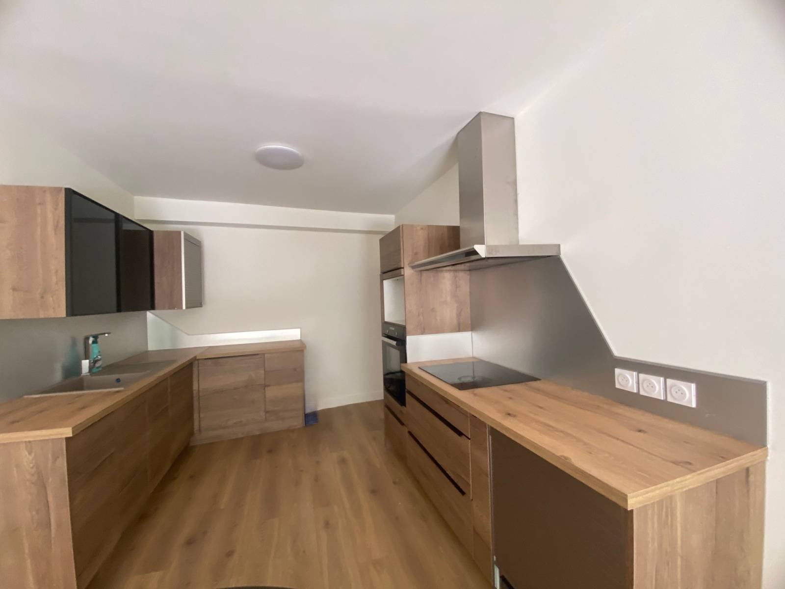 Appartement à louer, 47m², Cassis