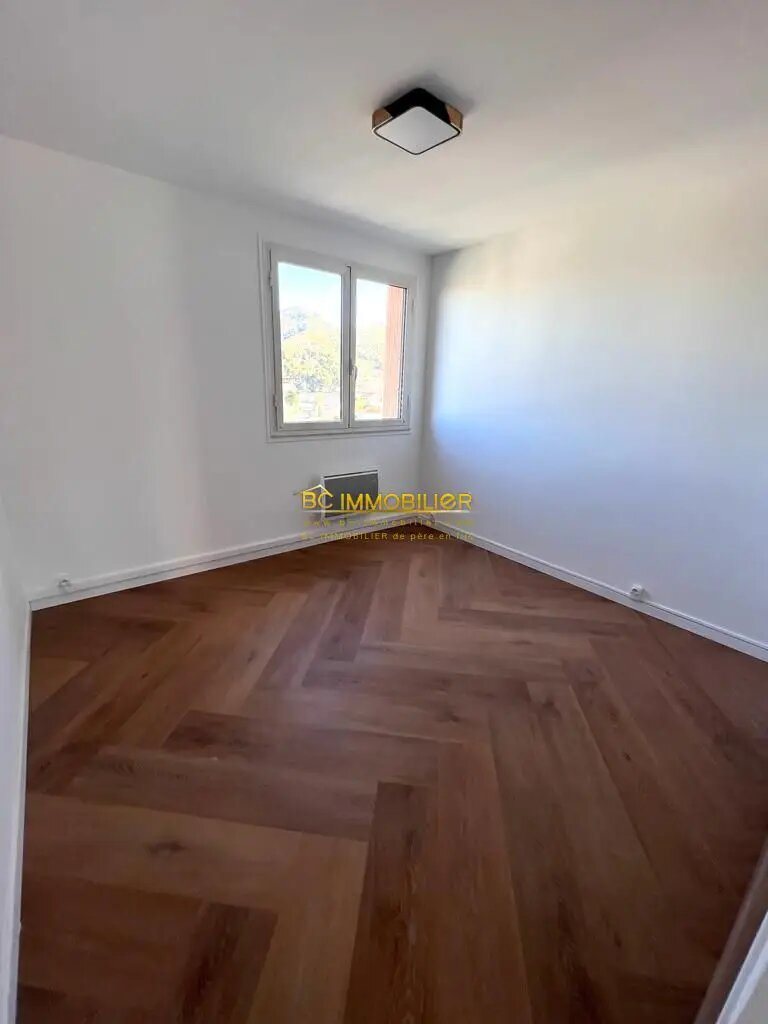 Appartement à louer, 72m², Marseille 9ème