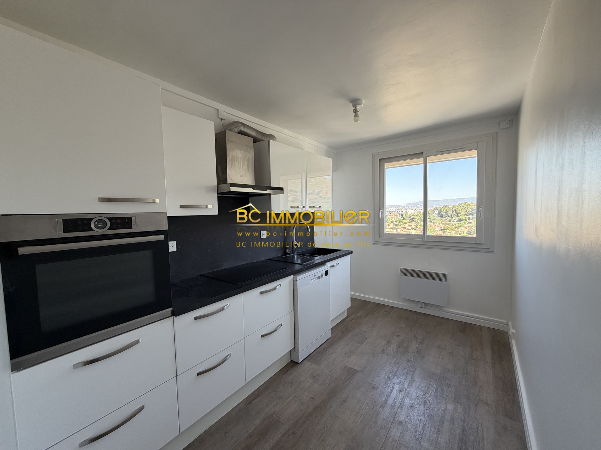 Appartement à louer, 68m², Marseille 9ème