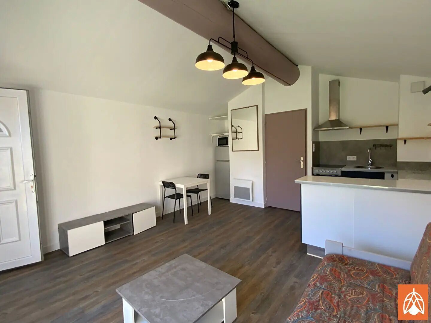 Appartement à louer, 36m², Grans