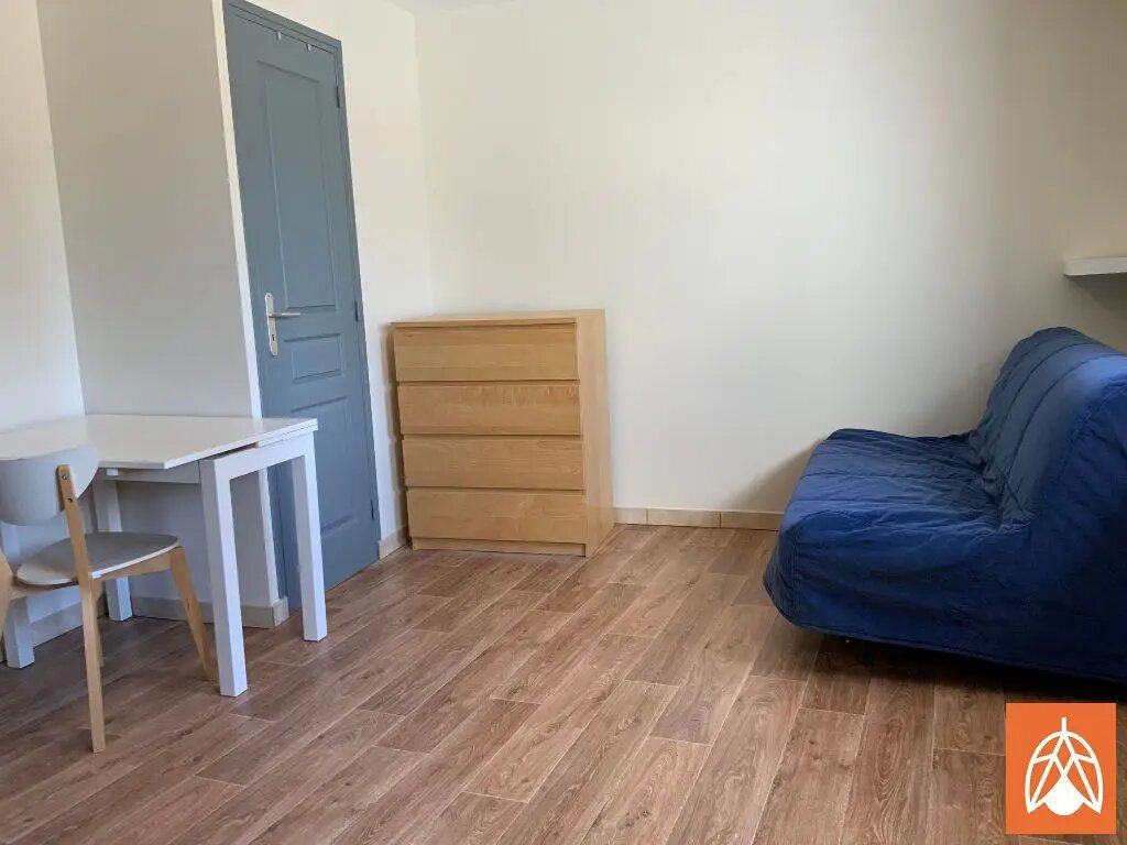 Appartement à louer, 18m², Grans
