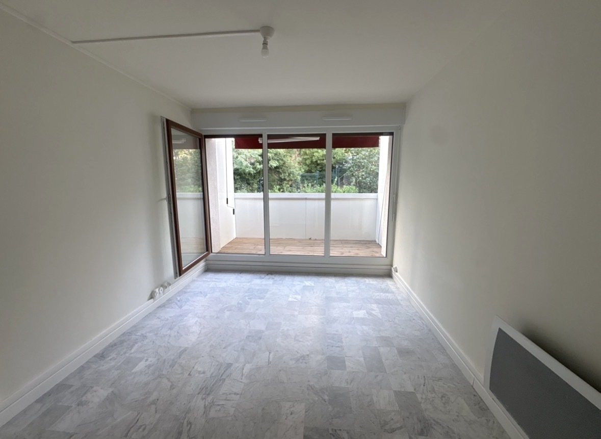Appartement à louer, 19m², Marseille 12ème