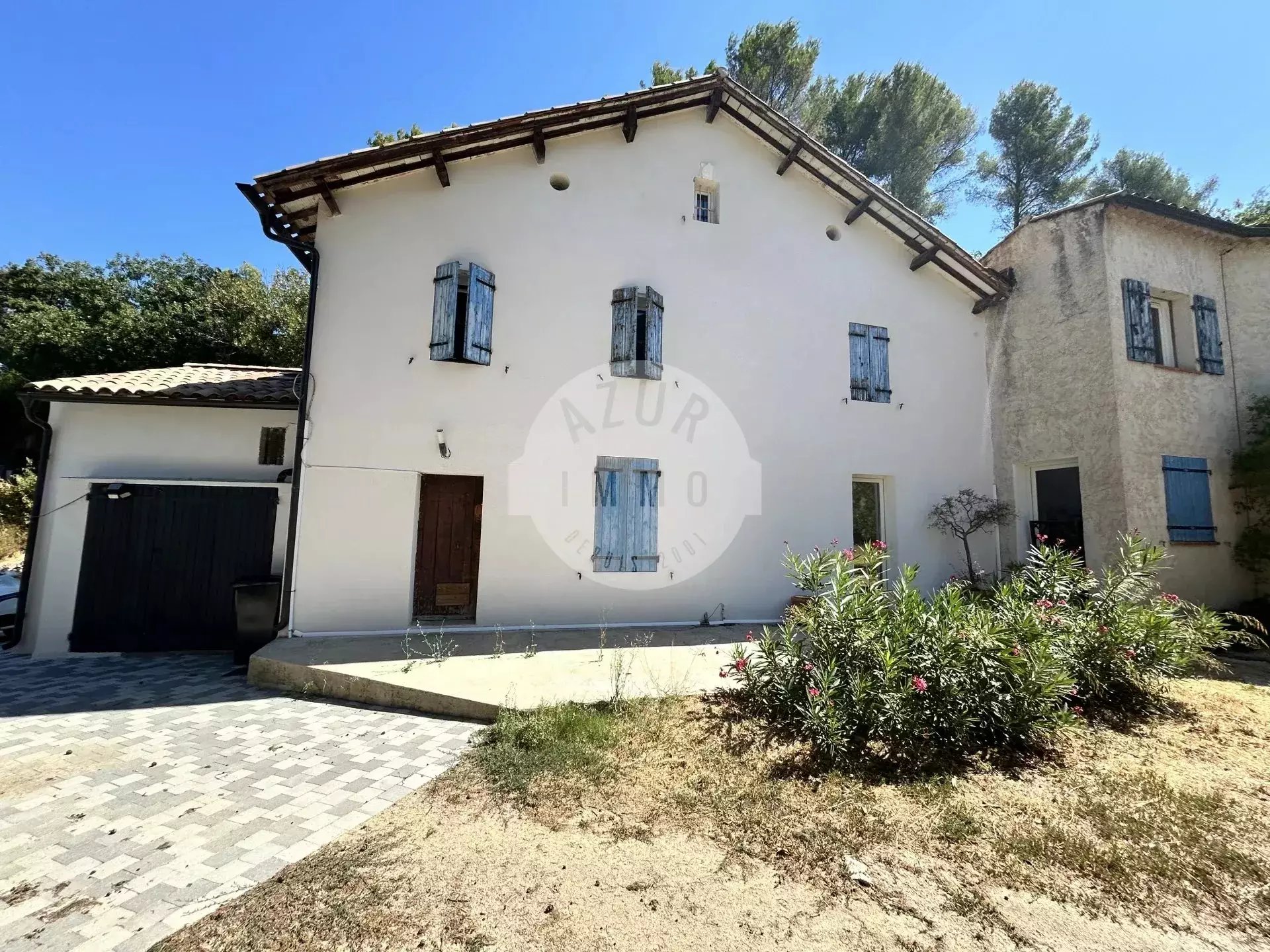 Maison à louer, 196m², Roquevaire