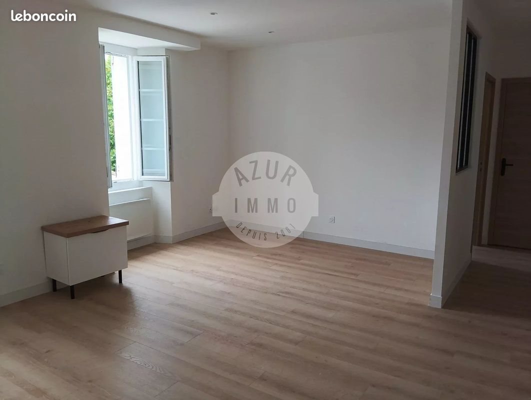 Appartement à louer, 65m², Saint-Zacharie