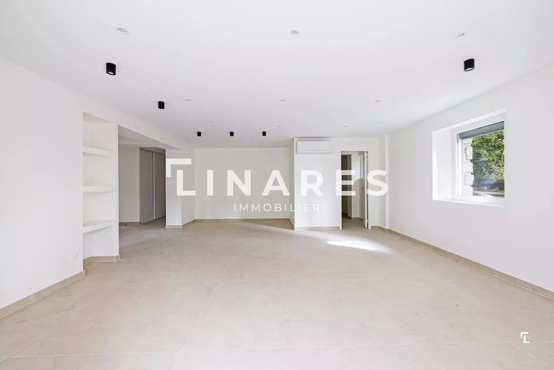 Appartement à louer, 94m², Marseille 8ème