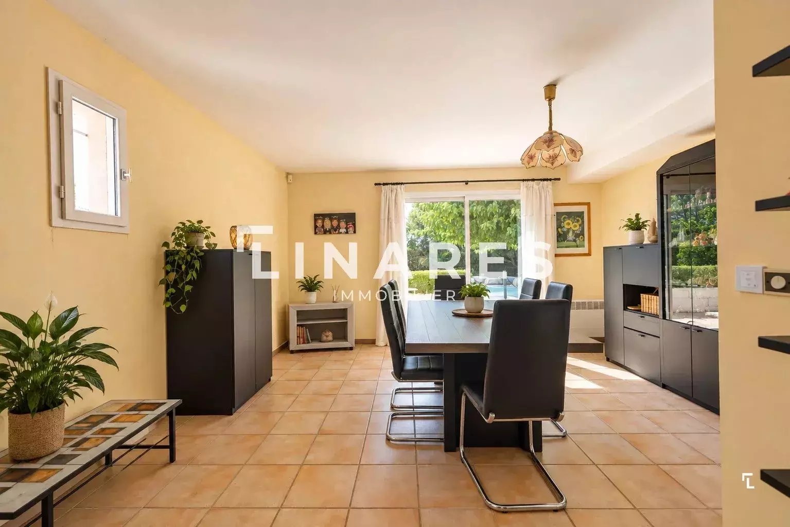 Maison à vendre, 5m², Éguilles