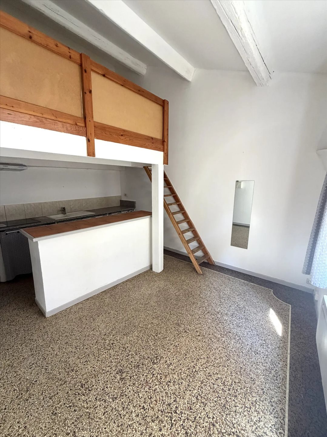 Appartement à louer, 23m², Arles