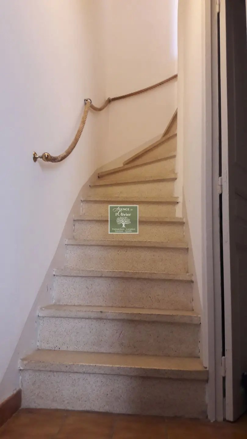 Maison à louer, 80m², Arles