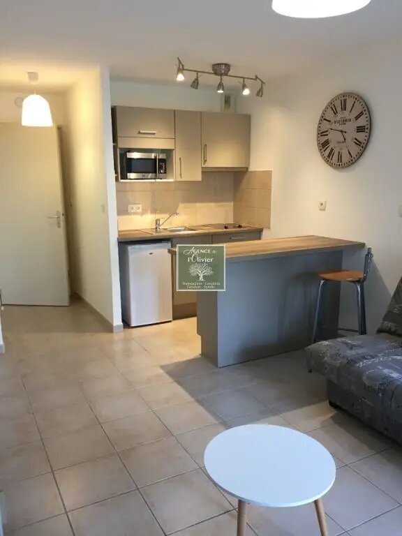 Appartement à louer, 25m², Arles