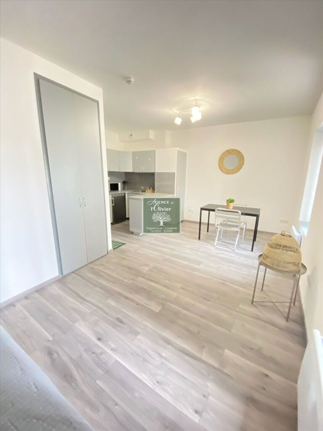 Appartement à louer, 24m², Arles