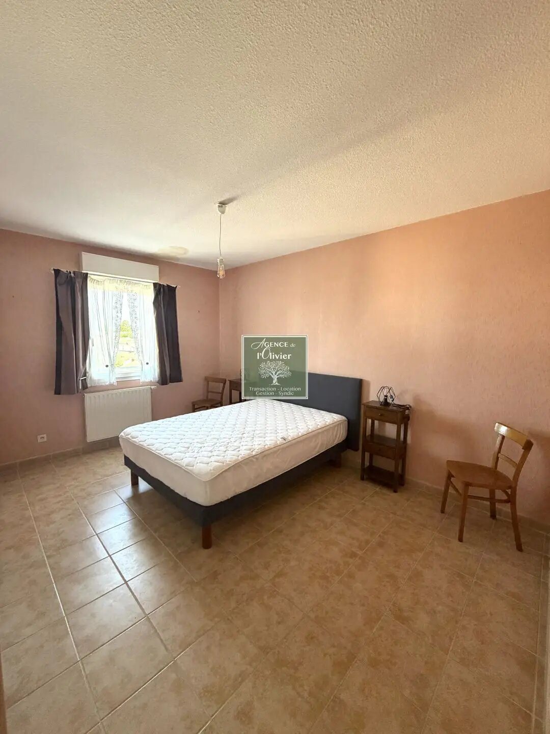 Appartement à louer, 72m², Fourques