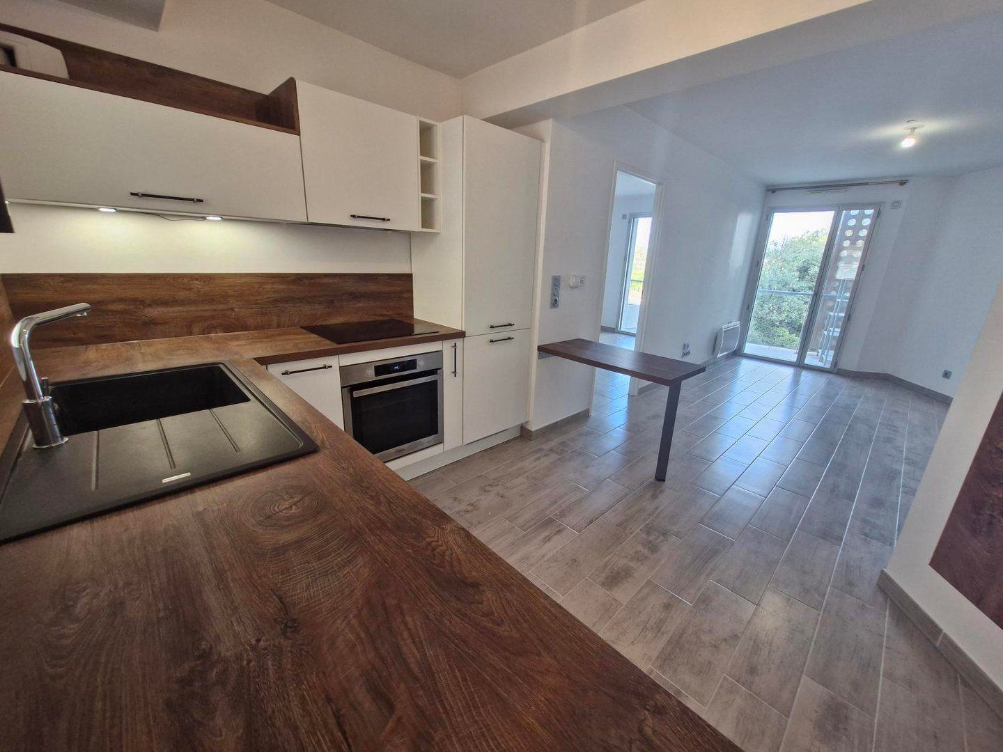 Appartement à louer, 47m², Marseille 8ème