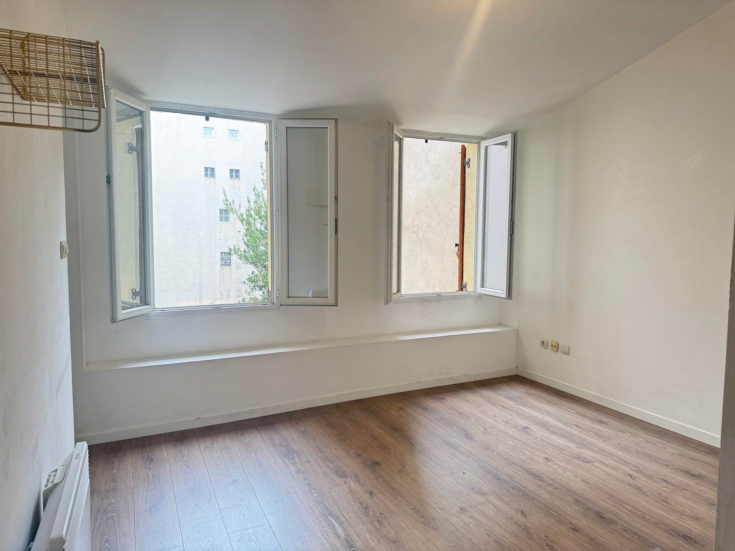 Appartement à louer, 25m², Marseille 6ème