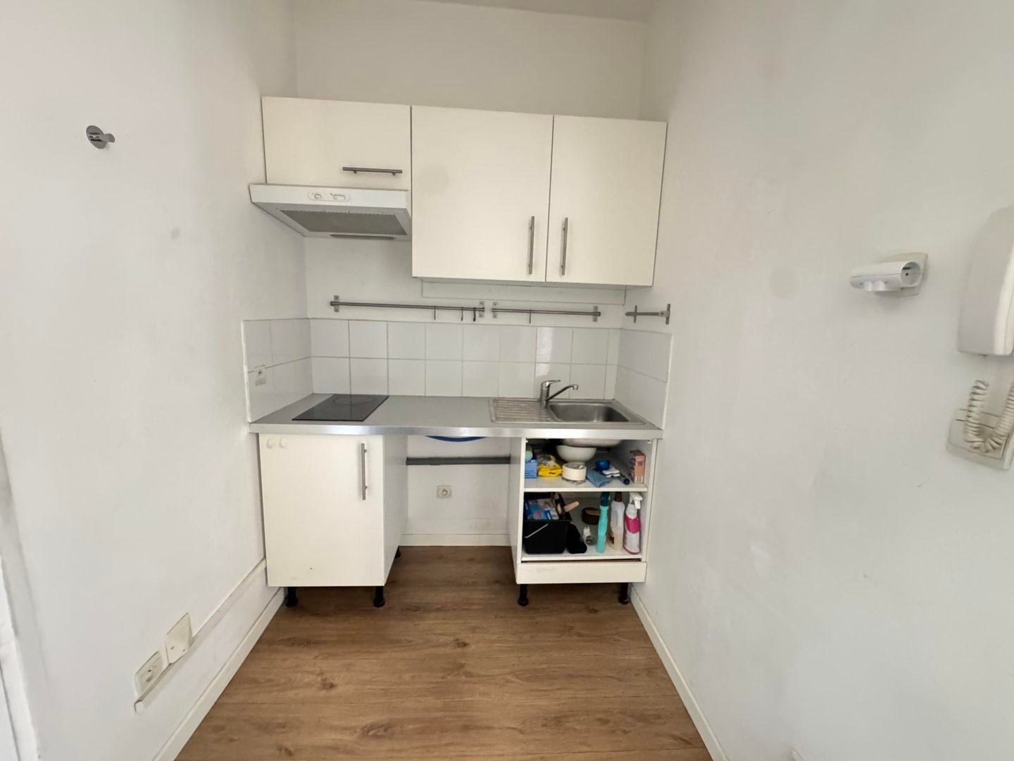 Appartement à louer, 25m², Marseille 6ème