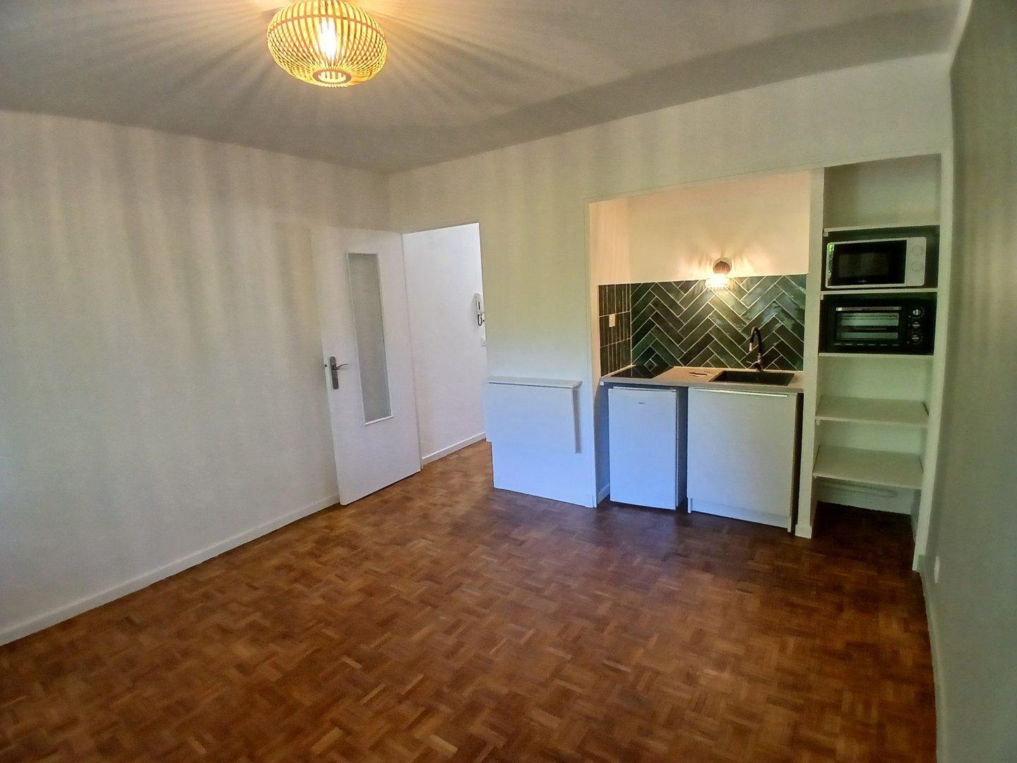 Appartement à louer, 22m², Marseille 9ème