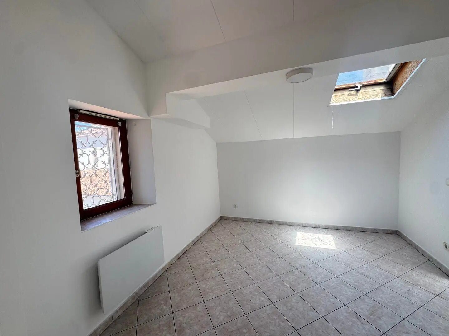 Appartement à louer, 38m², Marseille 9ème