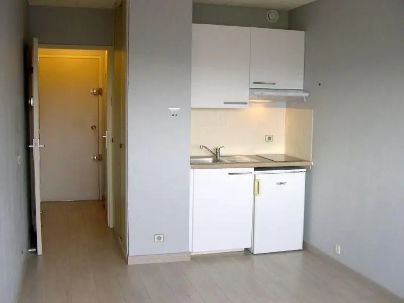 Appartement à louer, 19m², Marseille 10ème