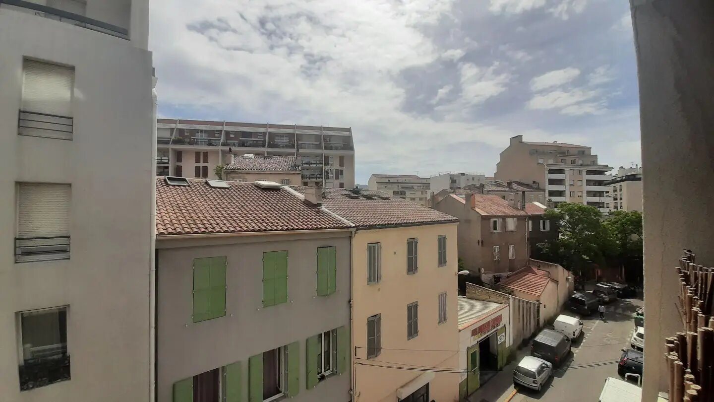 Appartement à louer, 36m², Marseille 8ème