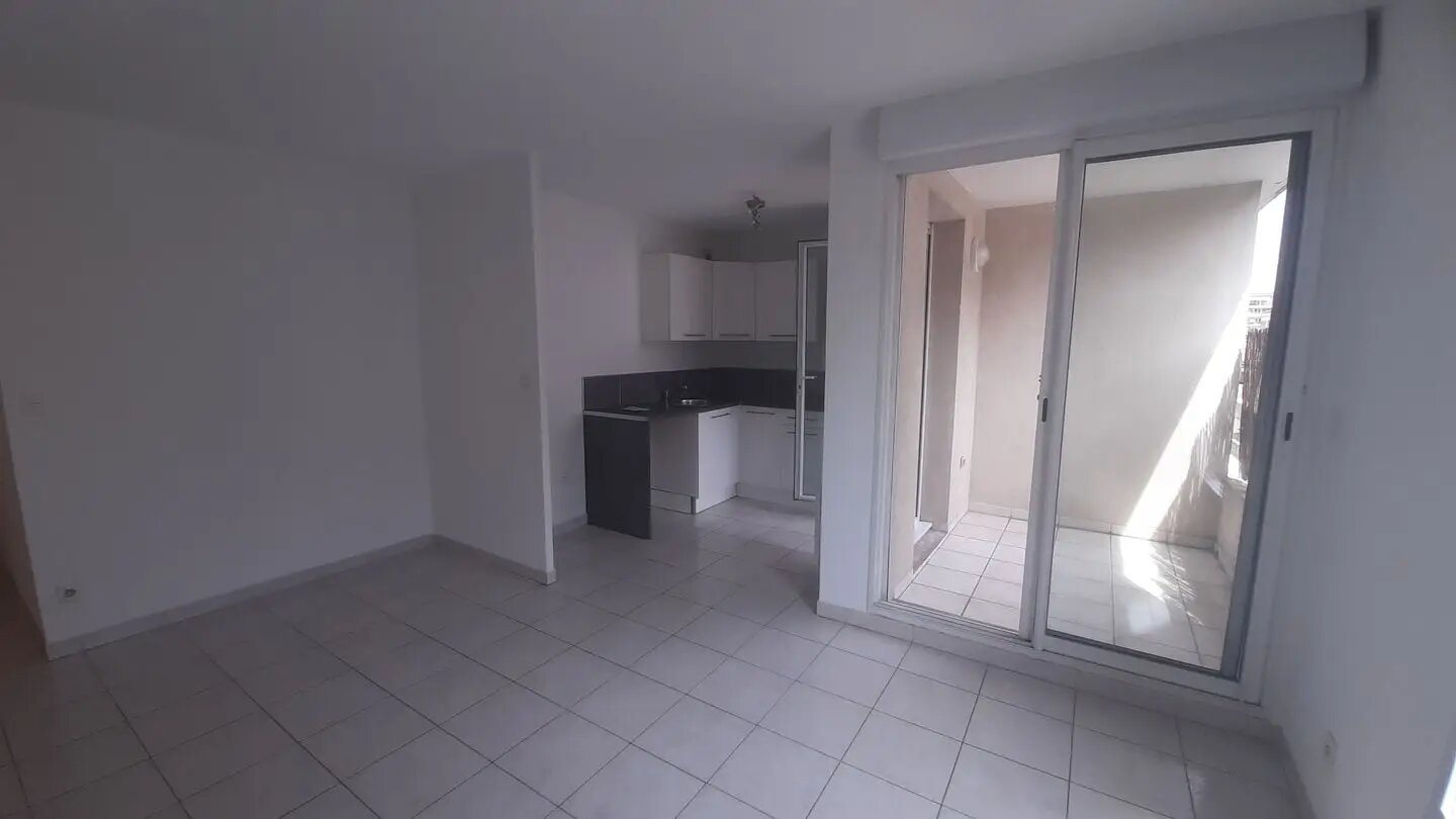 Appartement à louer, 36m², Marseille 8ème