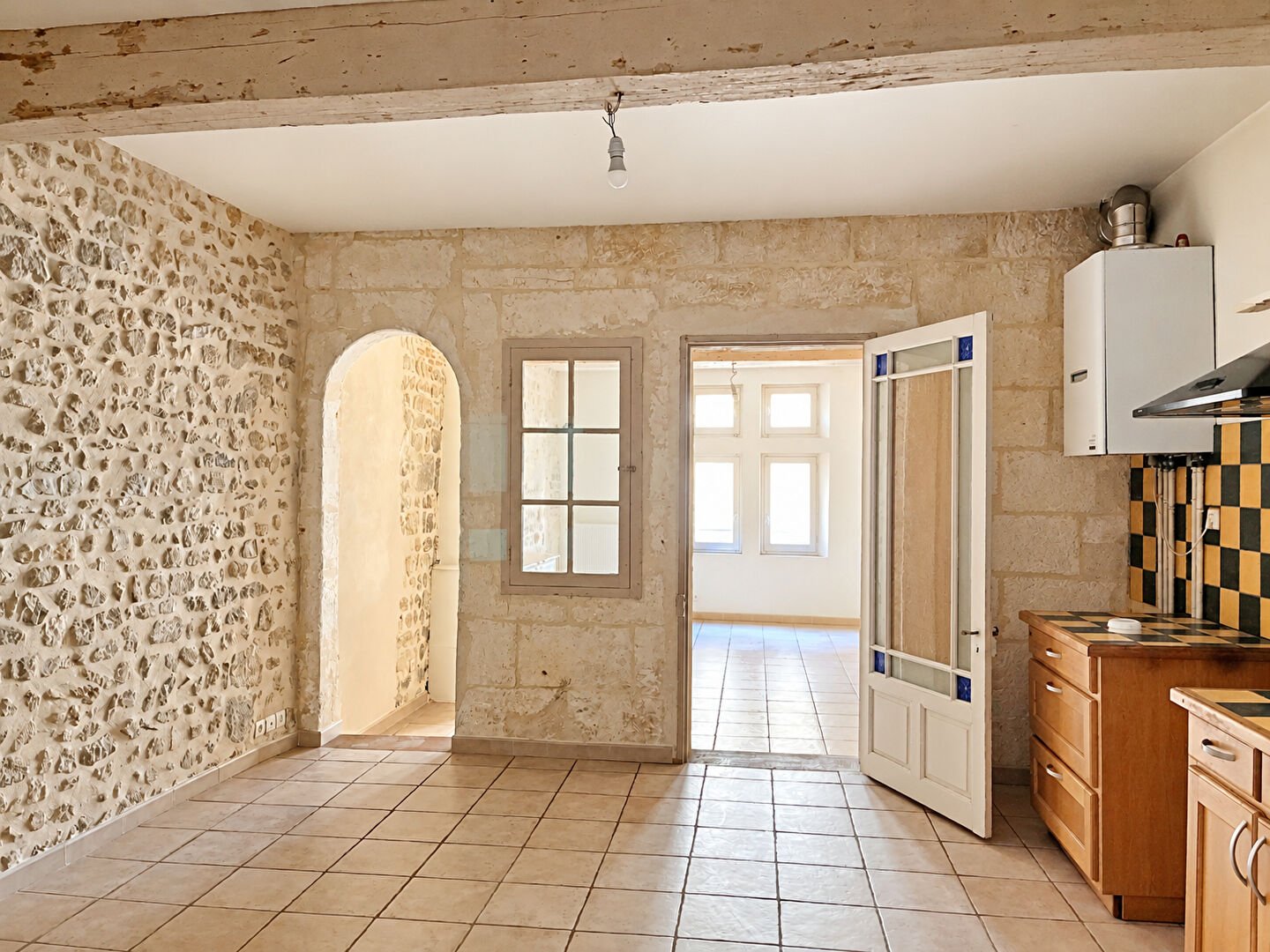 Appartement à vendre, 2330m², Arles