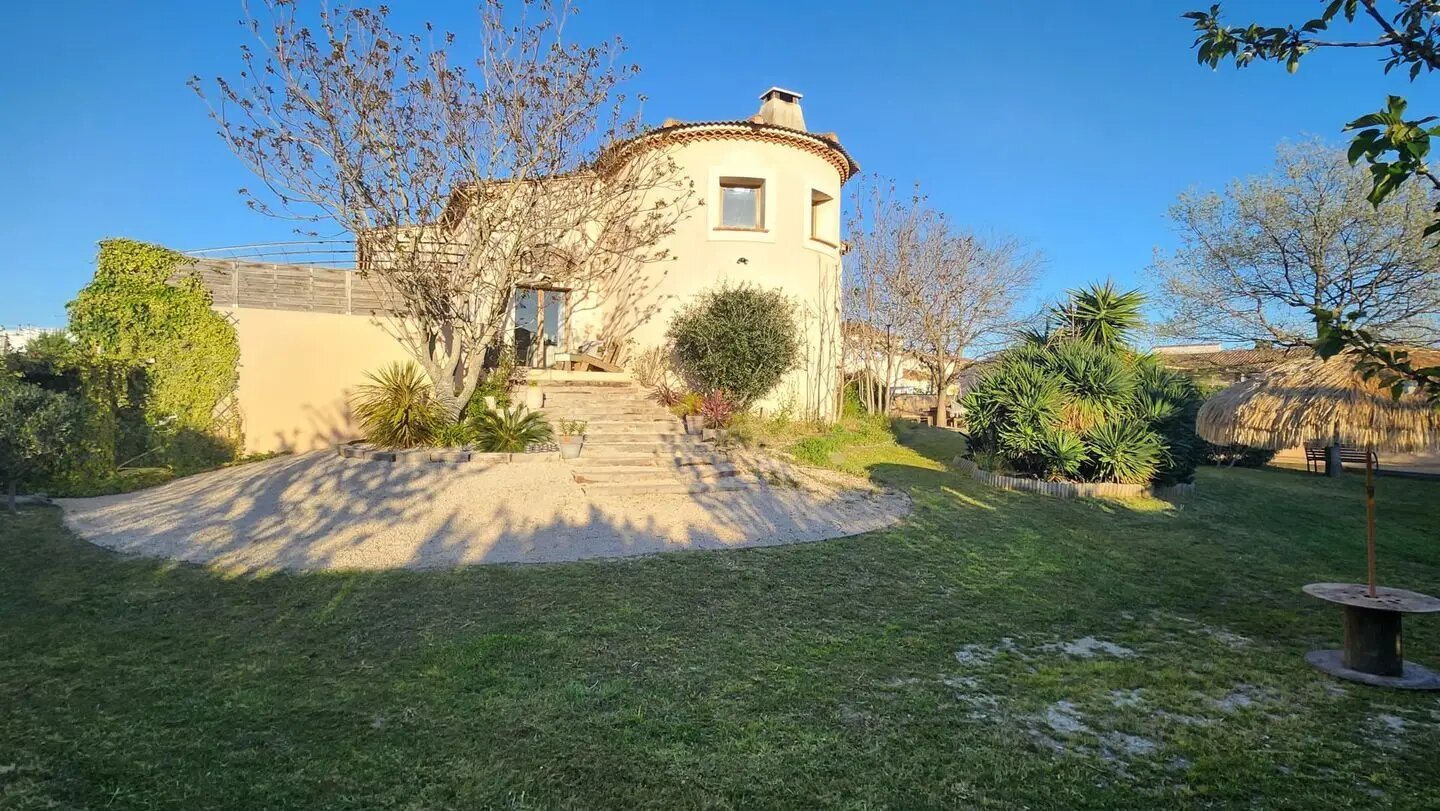 Maison à louer, 169m², Marignane