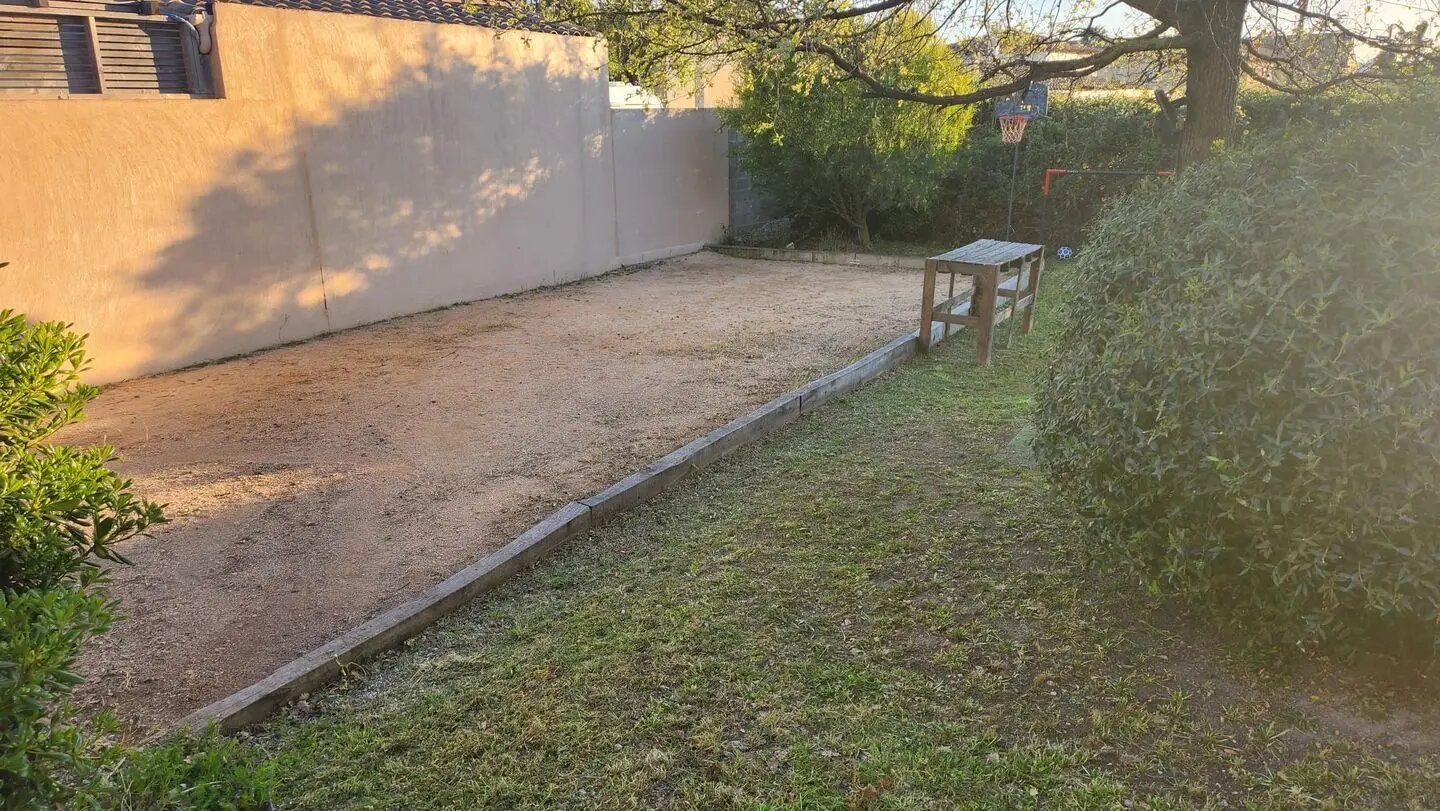 Maison à louer, 169m², Marignane