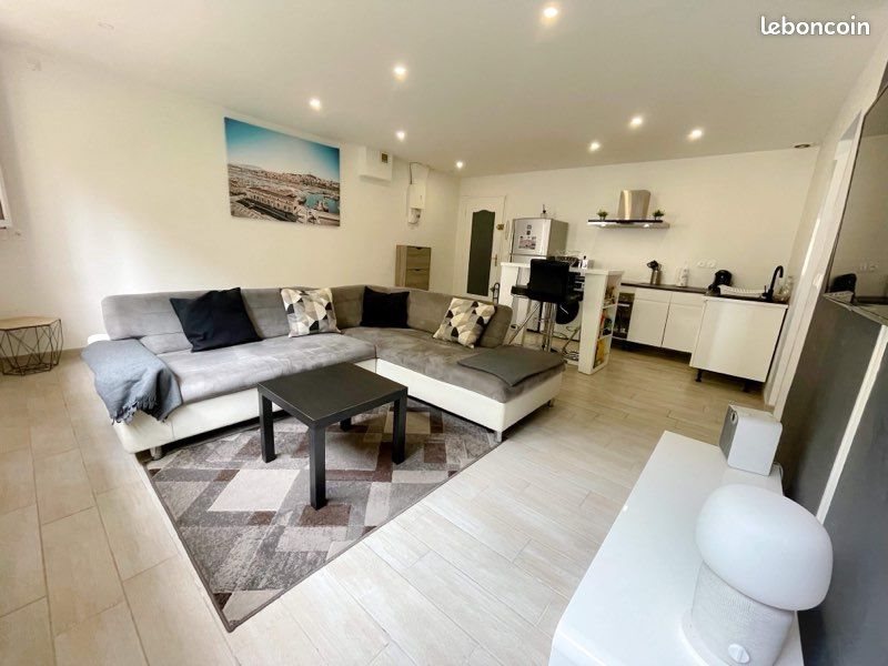 Appartement à louer, 47m², Marseille 8ème