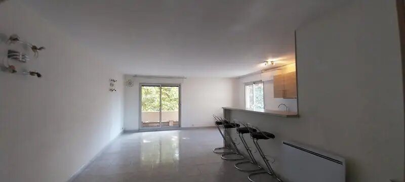 Appartement à louer, 84m², Marseille 8ème