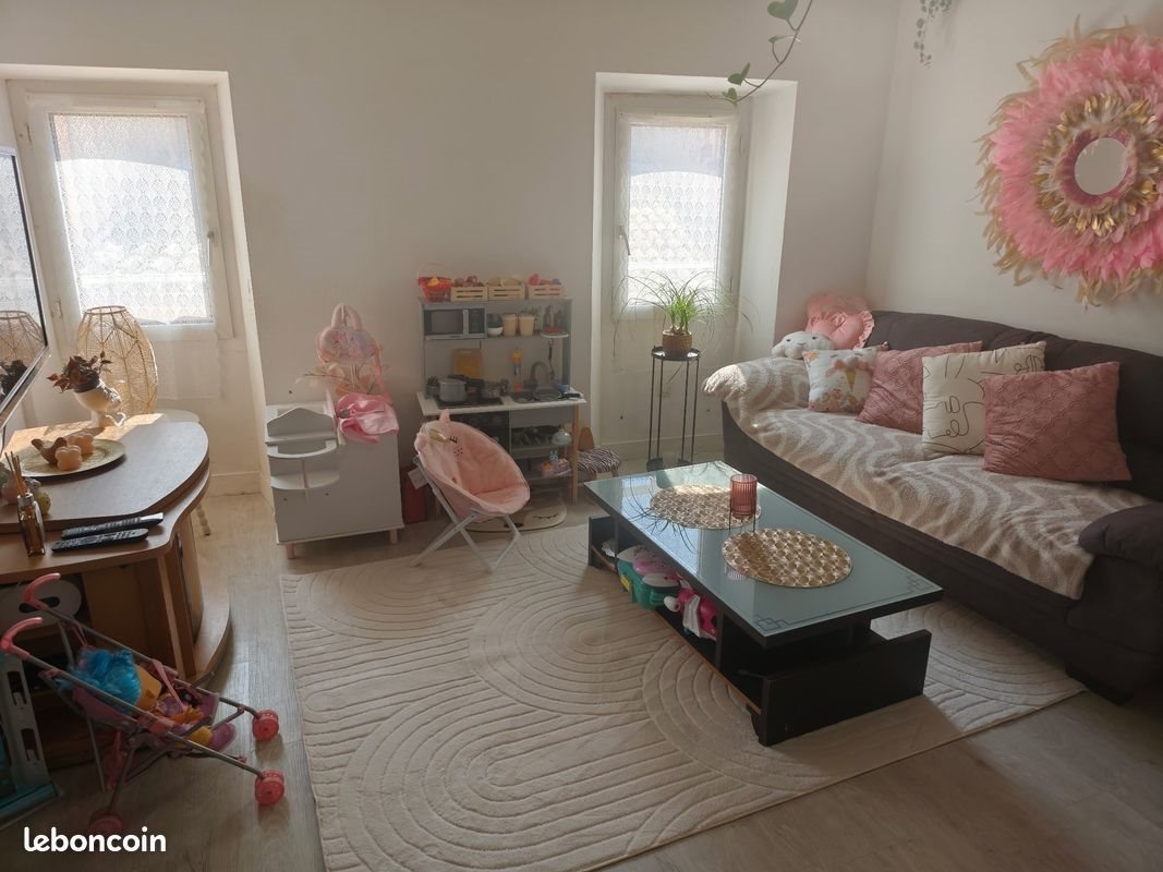 Appartement à louer, 33m², Aubagne