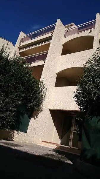 Appartement à louer, 23m², Cassis