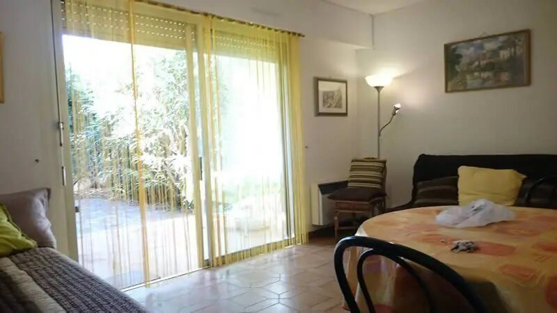 Appartement à louer, 23m², Cassis
