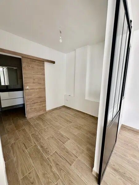 Appartement à louer, 39m², Marseille 8ème