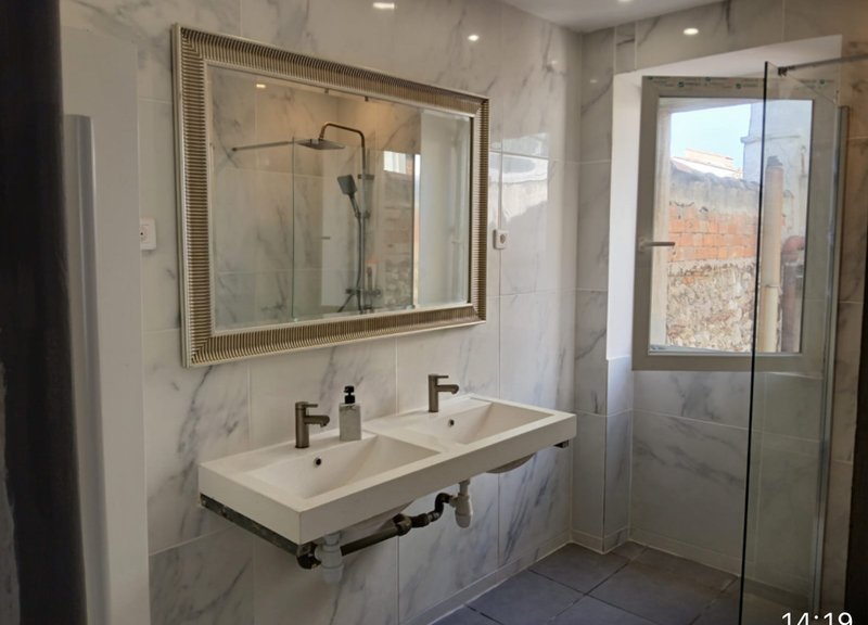 Appartement à louer, 55m², Marseille 5ème