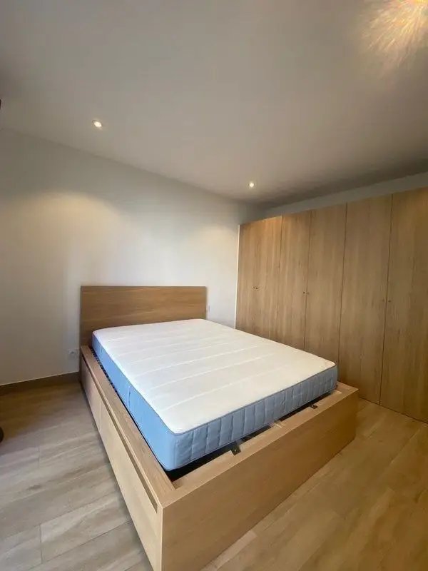 Appartement à louer, 37m², Marseille 8ème