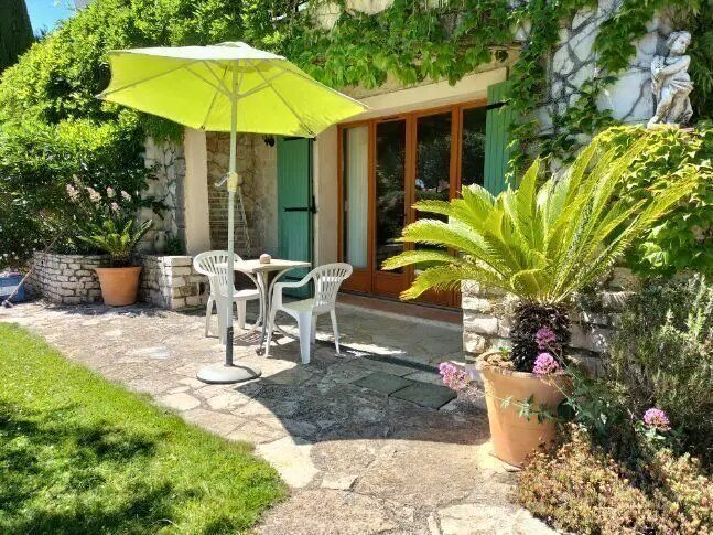 Appartement à louer, 28m², Carnoux-en-Provence