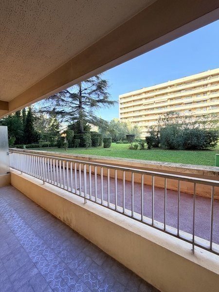 Appartement à louer, 16m², Marseille 5ème