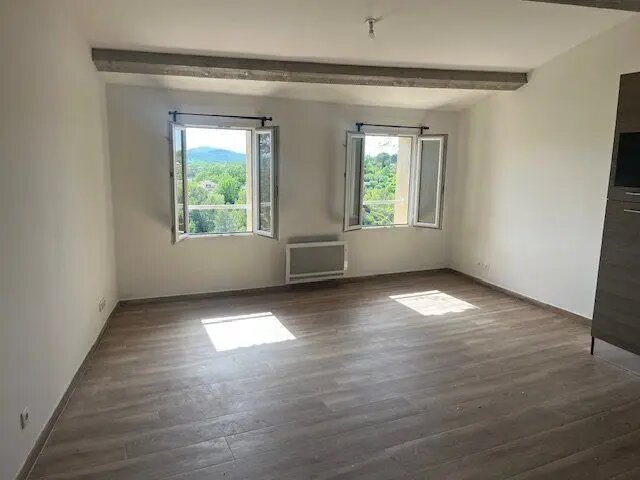 Appartement à louer, 53m², La Verdière
