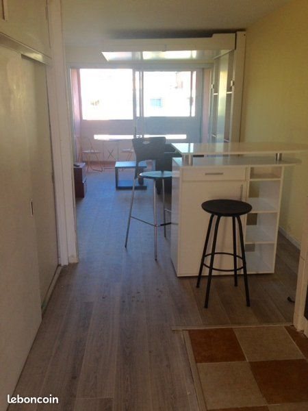 Appartement à louer, 35m², Marseille 8ème