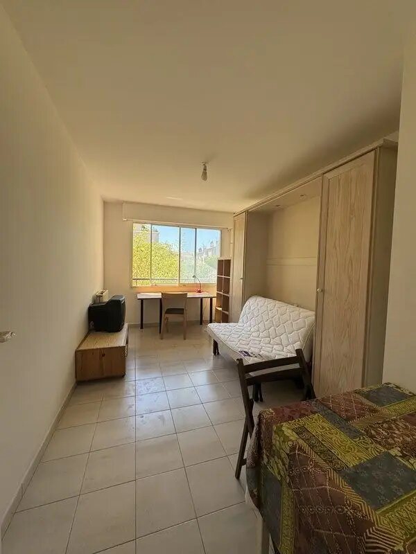 Appartement à louer, 26m², Marseille 6ème