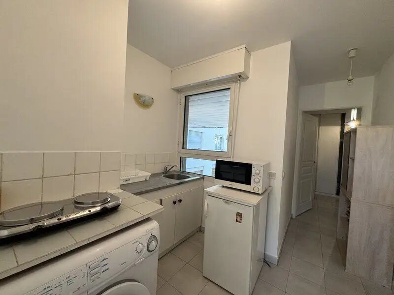 Appartement à louer, 26m², Marseille 6ème