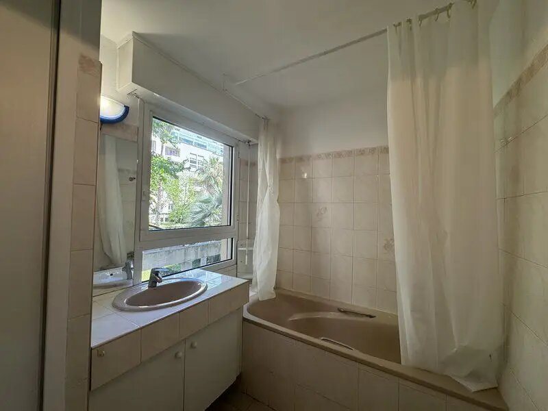 Appartement à louer, 26m², Marseille 6ème