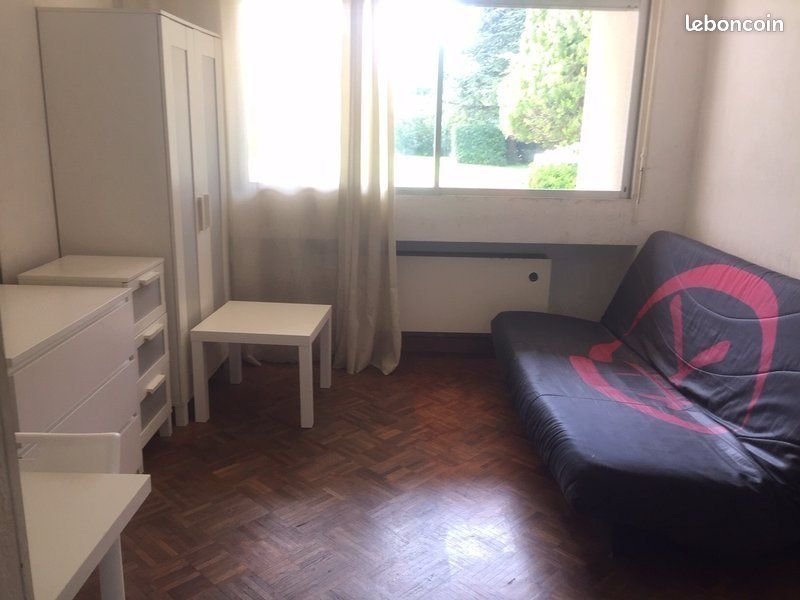 Appartement à louer, 15m², Marseille 8ème