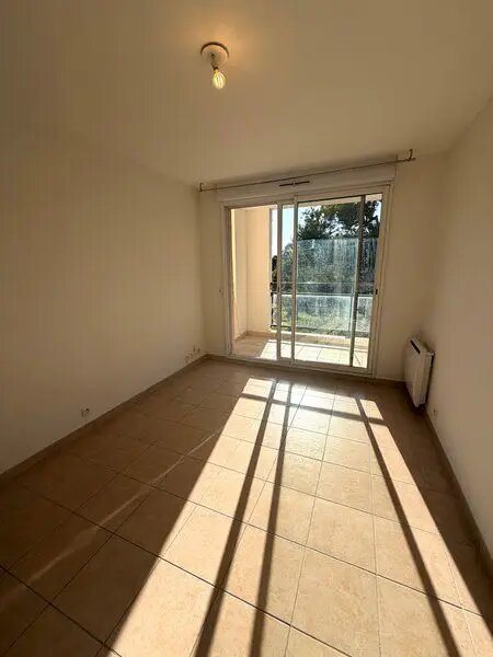 Appartement à louer, 26m², Marseille 13ème