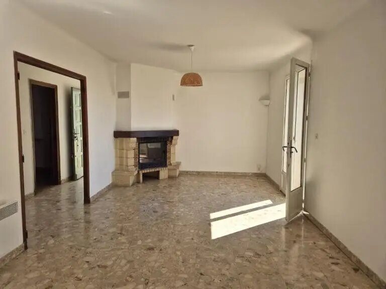 Appartement à louer, 90m², Saint-Zacharie