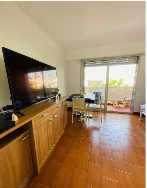 Appartement à louer, 20m², Marseille 8ème