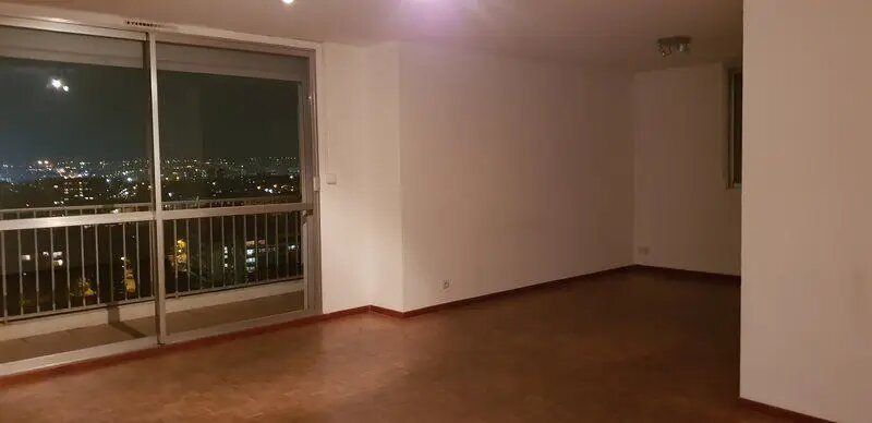 Appartement à louer, 77m², Marseille 9ème