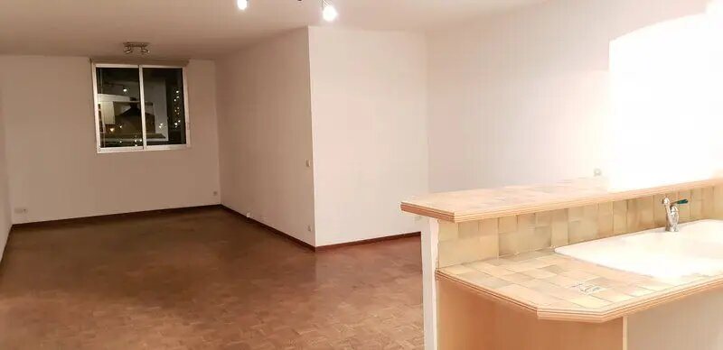 Appartement à louer, 77m², Marseille 9ème