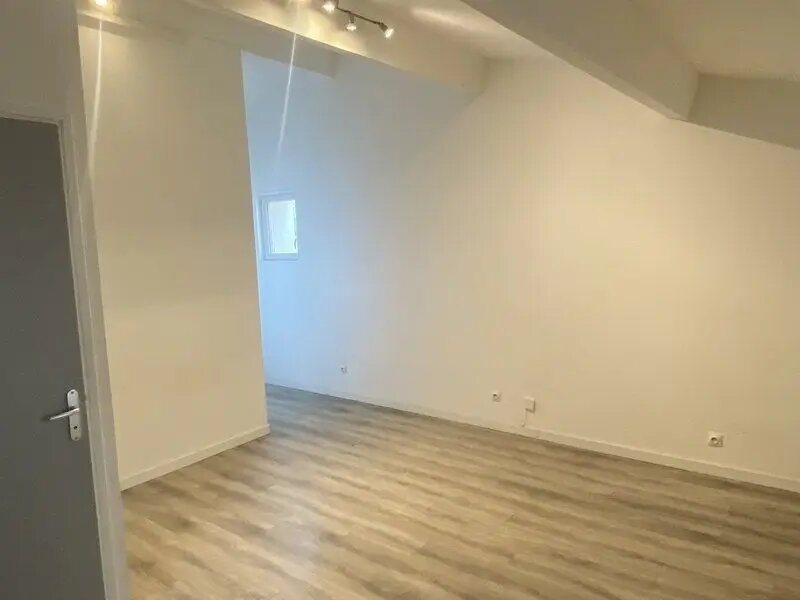 Appartement à louer, 26m², Aubagne